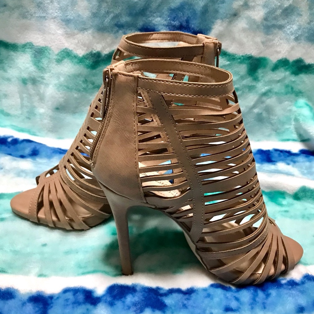 DbDk Fashion Stiletto Cage/Strappy Tan/Beige Heels Zip Back Closure Size 7 1/2 - Picture 7 of 10